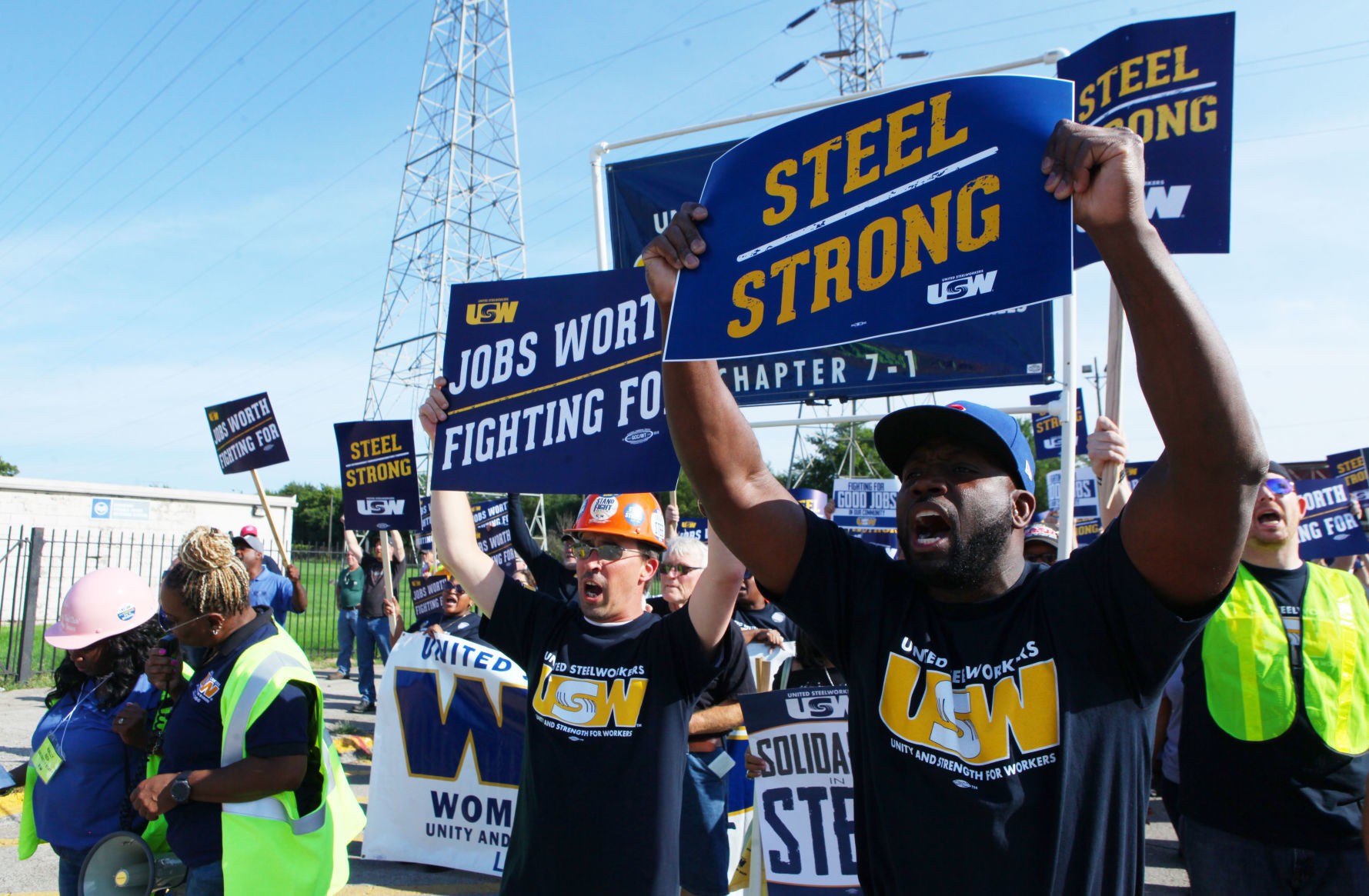 Steelworkers rally in Gary